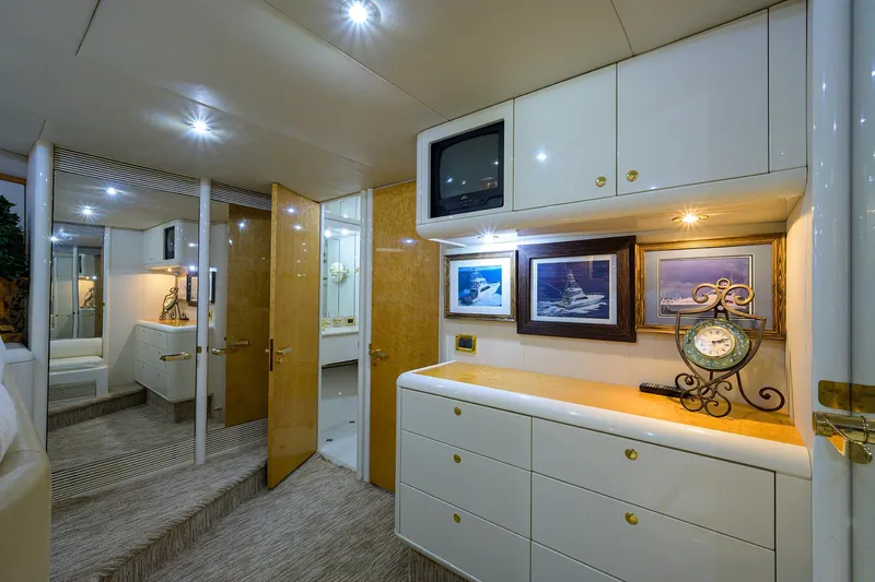 Lost Texan Yacht Photos Pics Lazzara 80 LOST TEXAN - Forward Stateroom Storage & TV