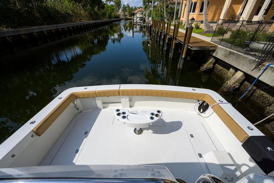 1998 Lazzara 80 Motoryacht