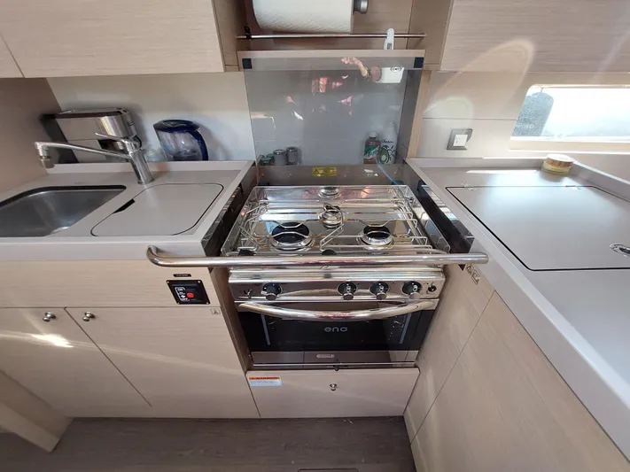 "big Louise" Yacht Photos Pics 