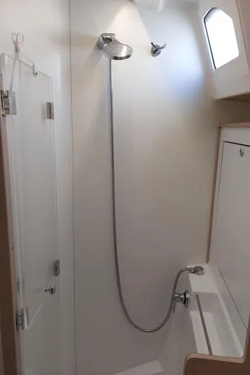 "big Louise" Yacht Photos Pics 