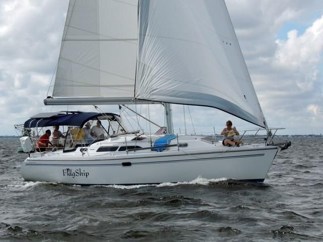 2005 Catalina 350