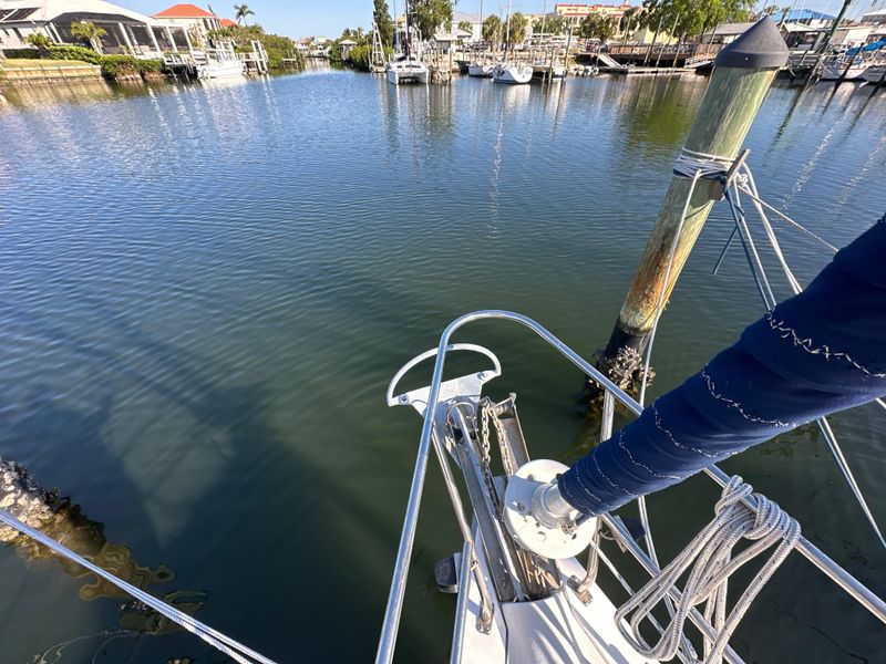 2005 Catalina 350