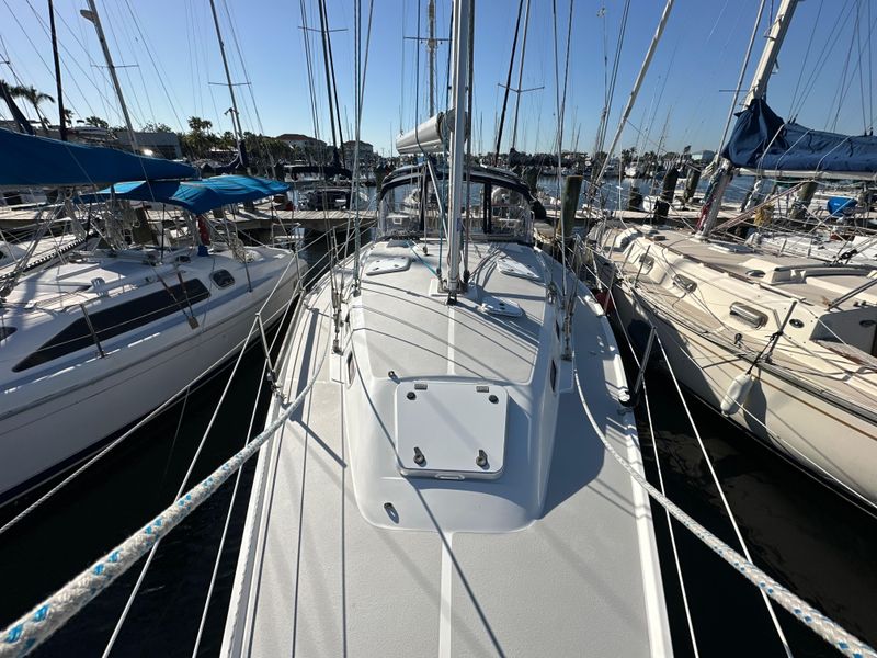 2005 Catalina 350