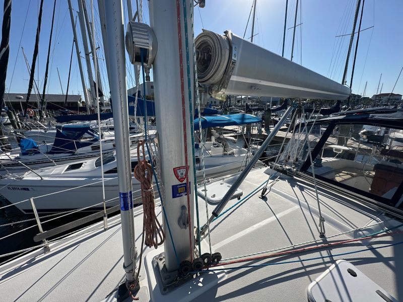 2005 Catalina 350