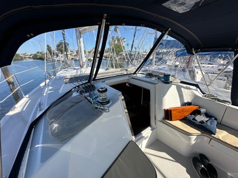 2005 Catalina 350