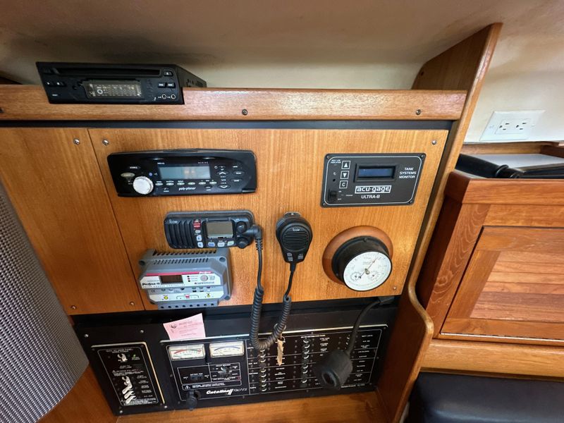 2005 Catalina 350