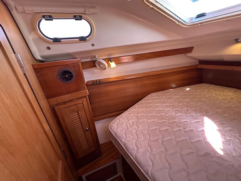 2005 Catalina 350