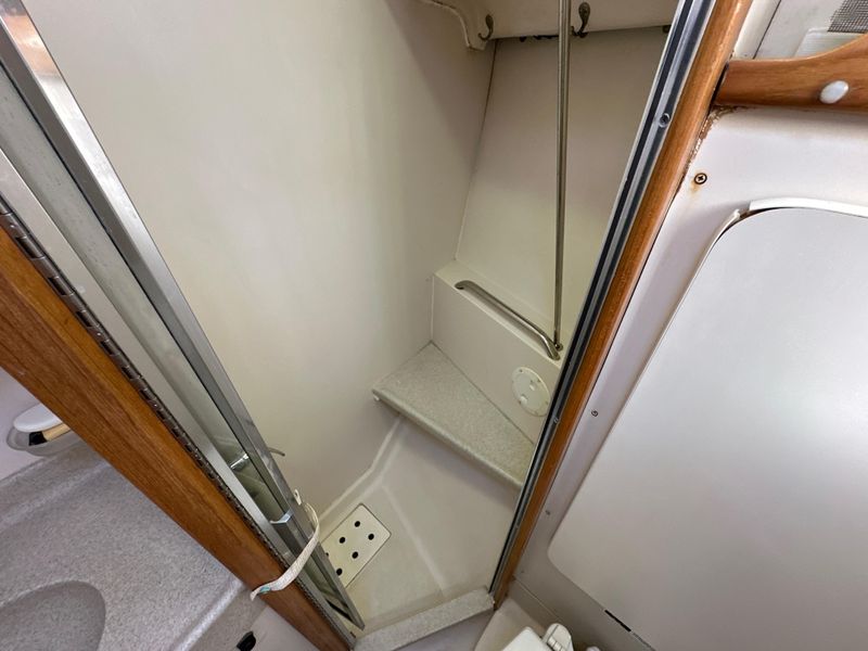 2005 Catalina 350