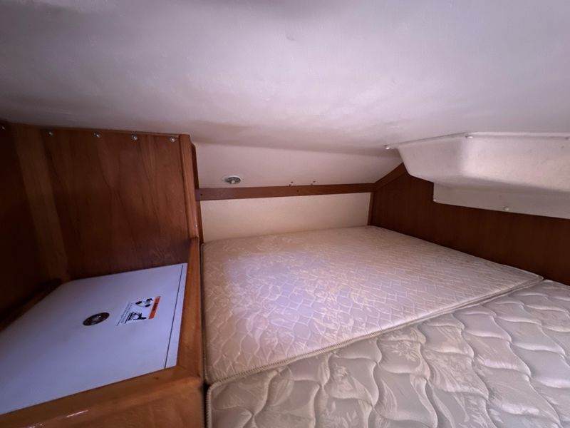 2005 Catalina 350
