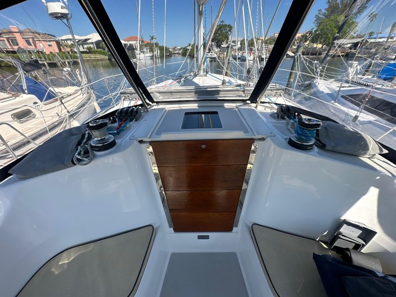 2005 Catalina 350