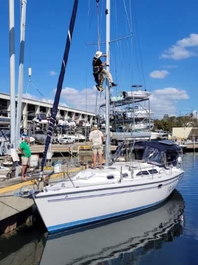 2005 Catalina 350