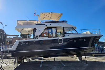 2020 Beneteau Swift Trawler 41 Fly