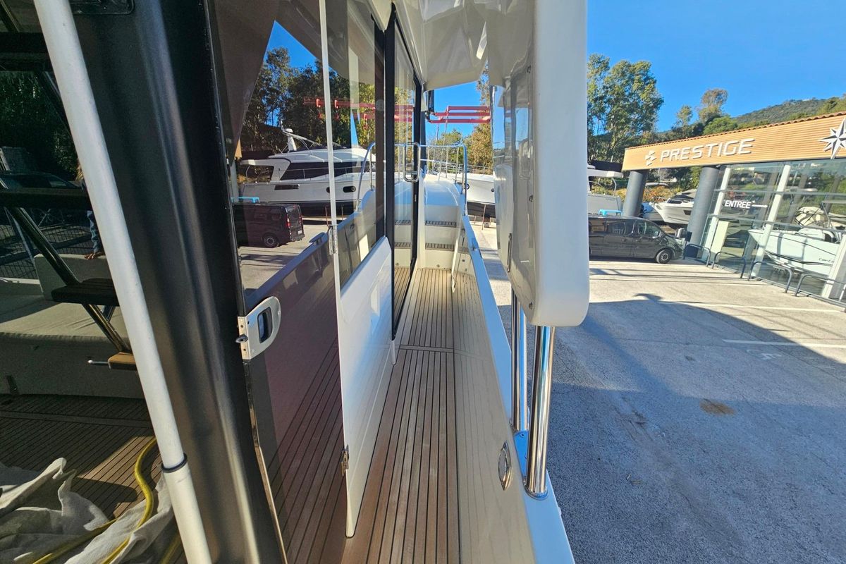 2020 Beneteau 44 