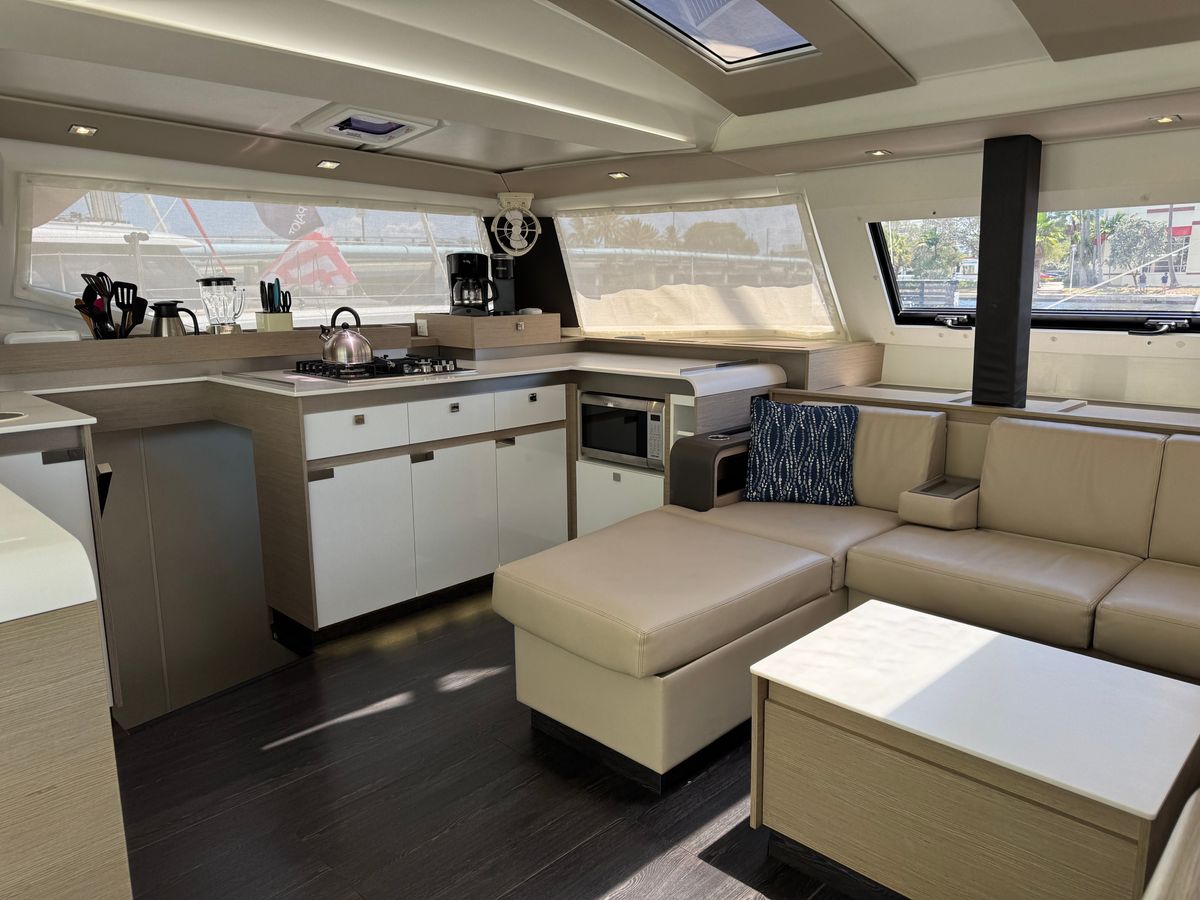 2021 Fountaine Pajot 45 