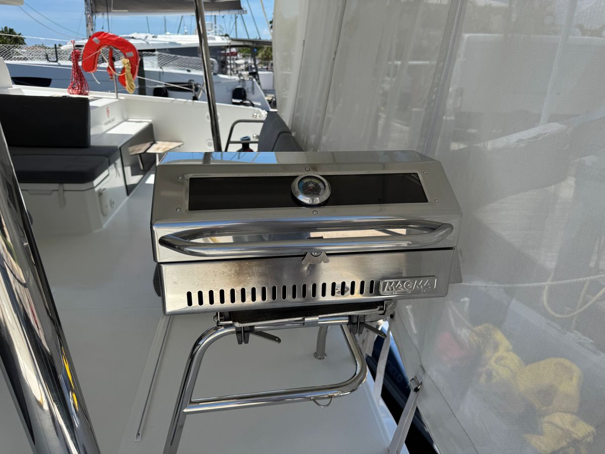 2021 Fountaine Pajot 45 