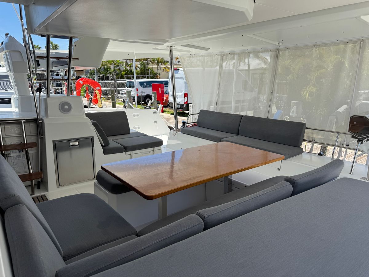 2021 Fountaine Pajot 45 