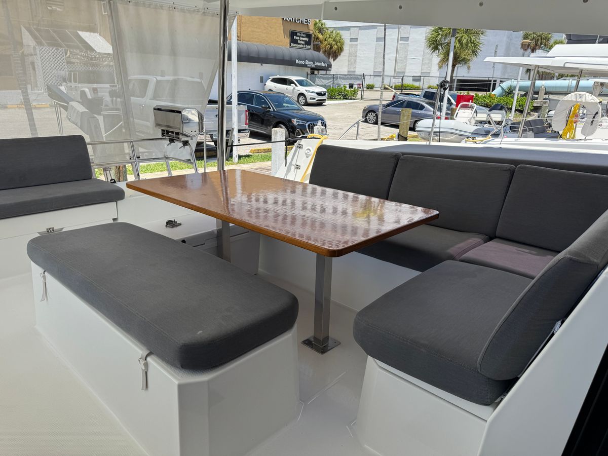 2021 Fountaine Pajot 45 