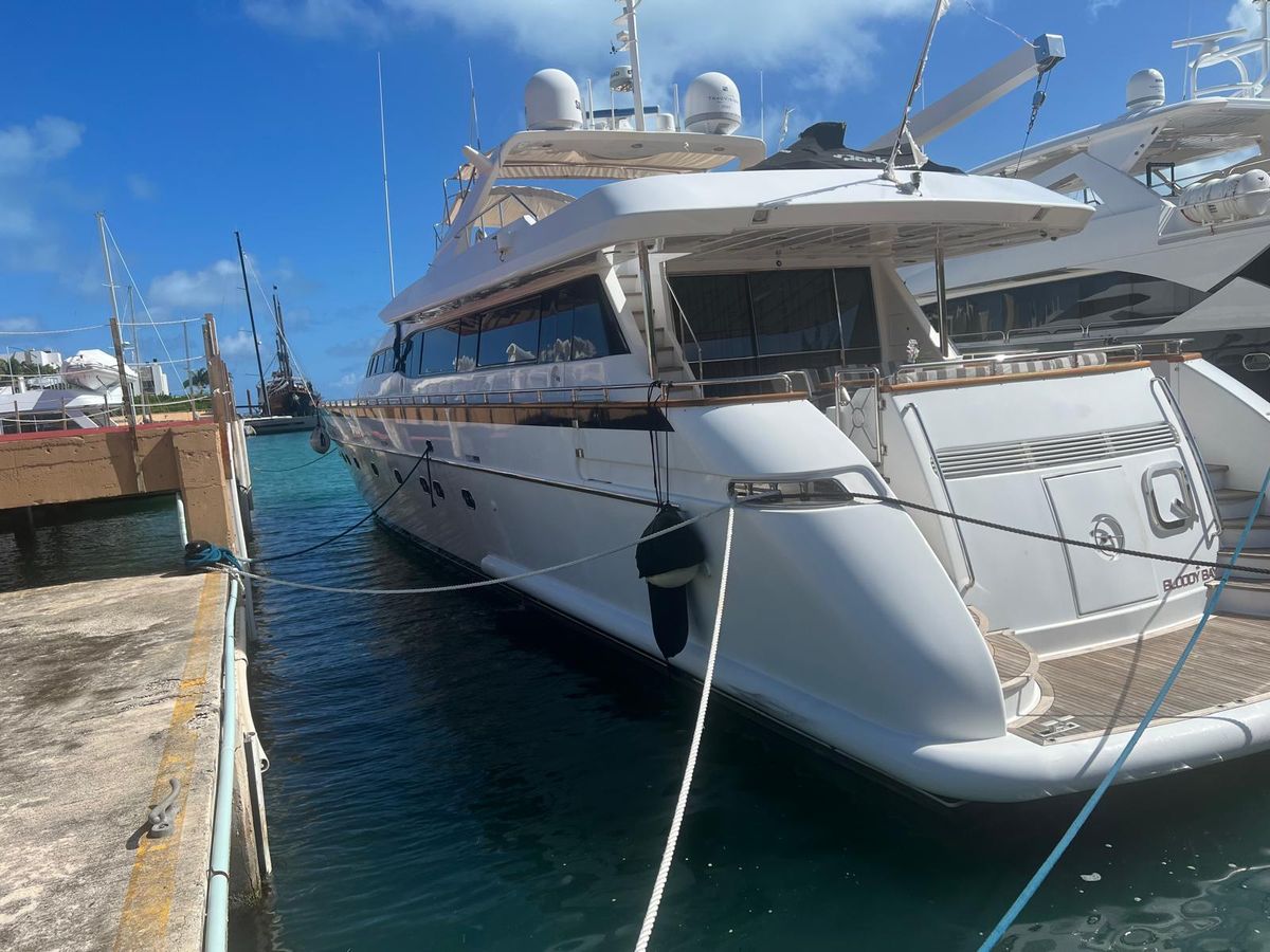 2001 Falcon 106 