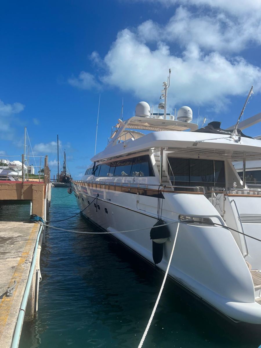 2001 Falcon 106 