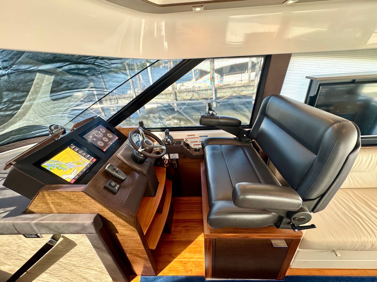 2017 Tiara Yachts 53 