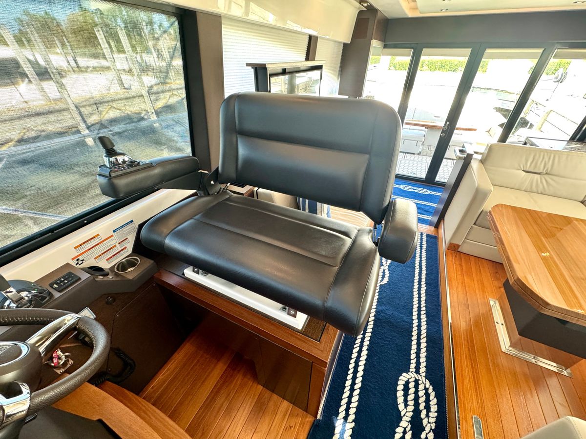 2017 Tiara Yachts 53 