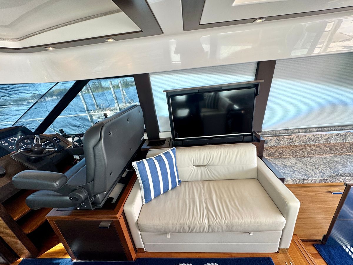 2017 Tiara Yachts 53 