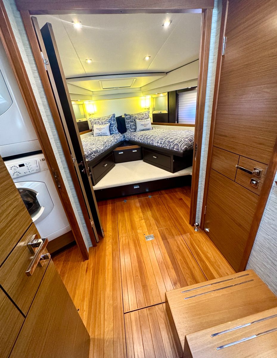 2017 Tiara Yachts 53 