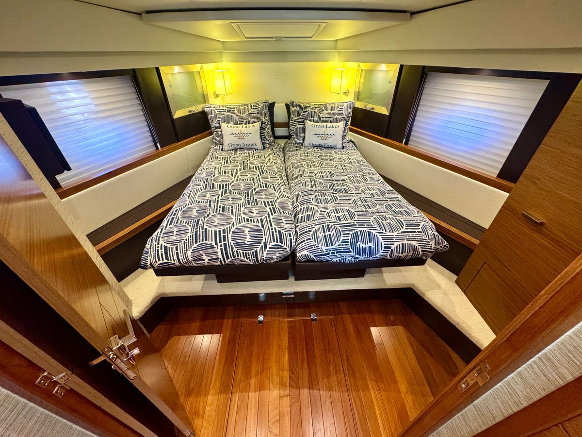 2017 Tiara Yachts 53 