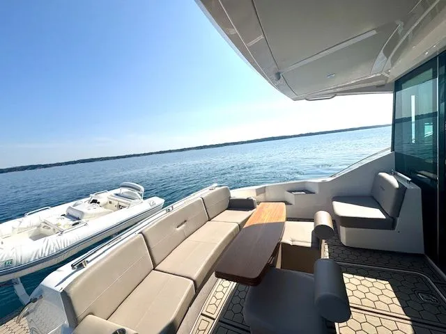 Sneezy Yacht Photos Pics Cockpit Table - Folded