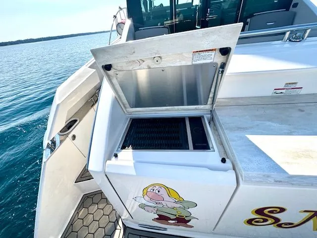 Sneezy Yacht Photos Pics Transom - BBQ