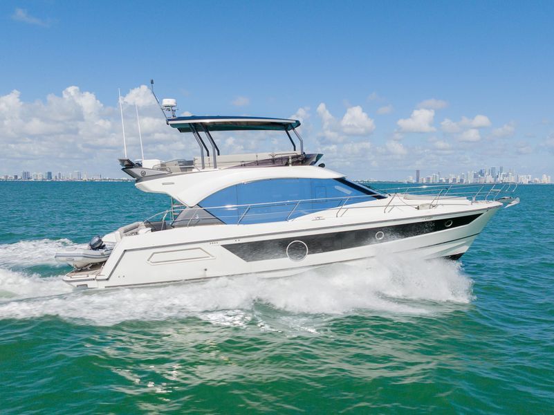 2022 Beneteau Monte Carlo 52