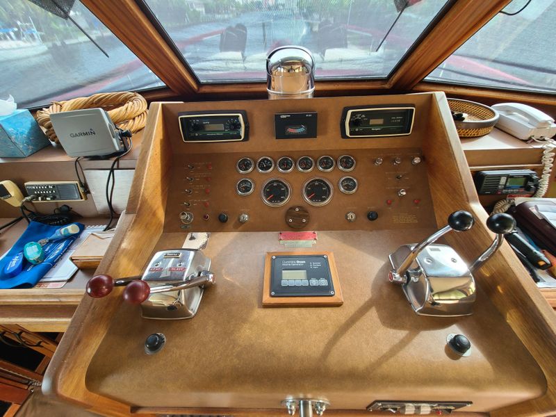 1983 Hatteras Motor Yacht