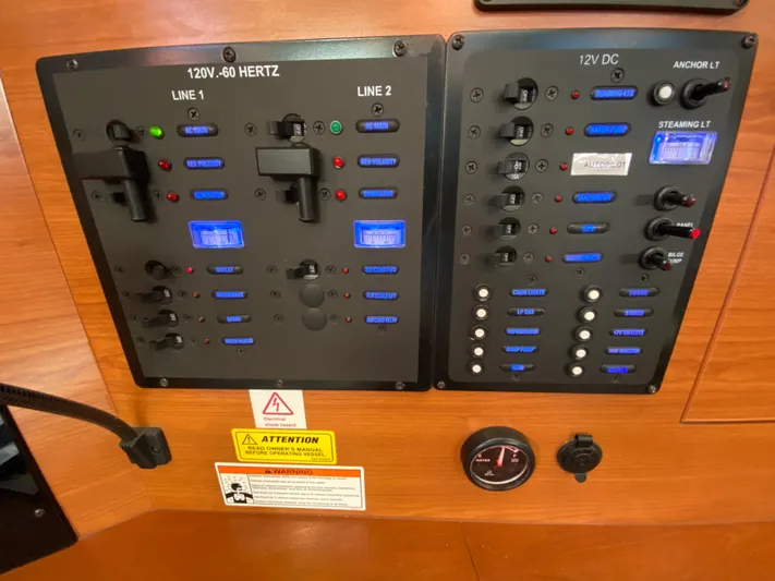 Hummingbird Yacht Photos Pics 