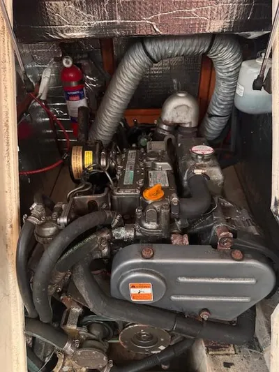 Hummingbird Yacht Photos Pics 