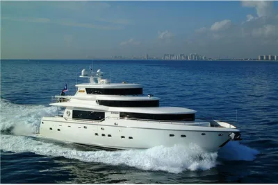 2026 Johnson Motor Yacht w/On Deck Master