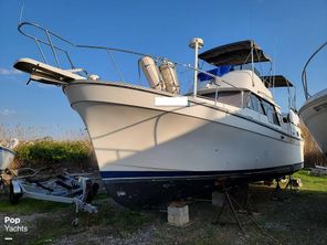 1985 Mainship 36Dc
