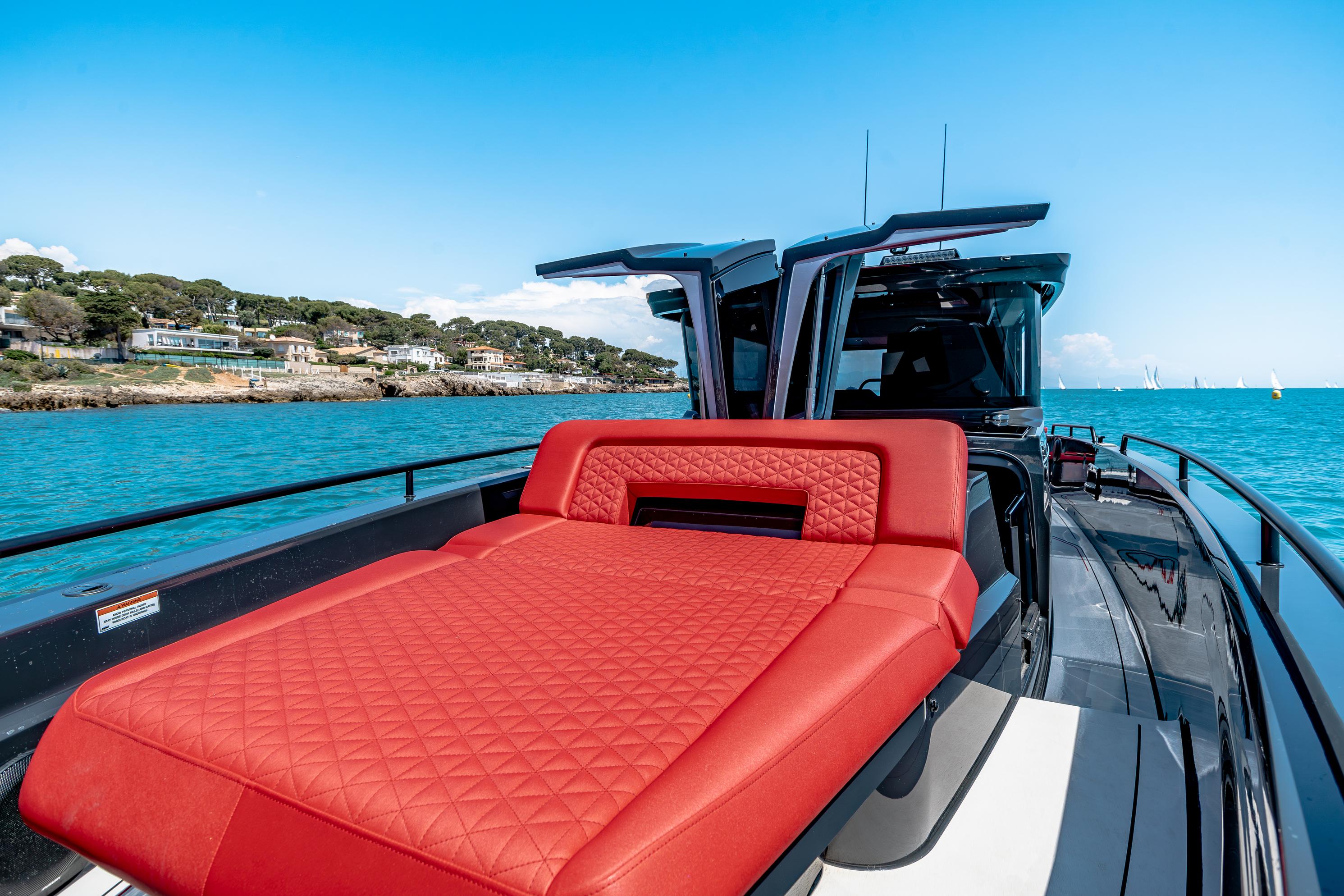 2021 Axopar Shadow 900 XC BRABUS Tender for sale - YachtWorld