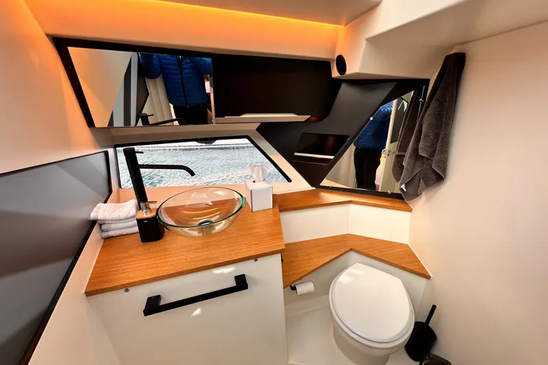  Yacht Photos Pics SAY 42