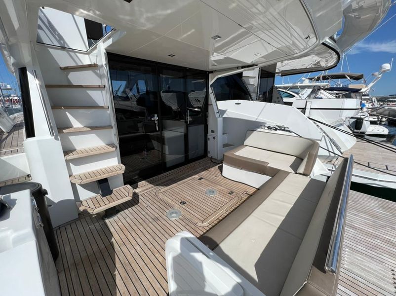 2019 Galeon 420 Fly