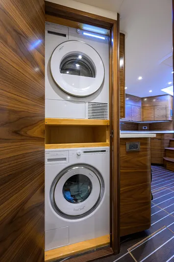 Lykenew Yacht Photos Pics Viking 54 LYKENEW- Laundry Center
