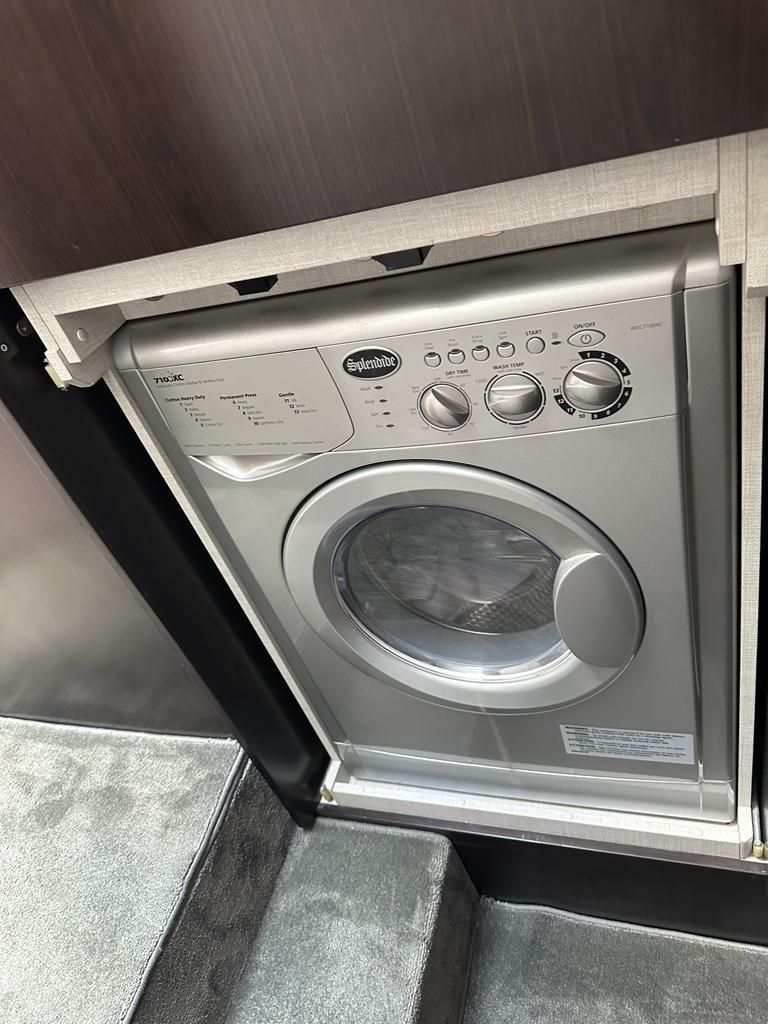 2019 Azimut 60 