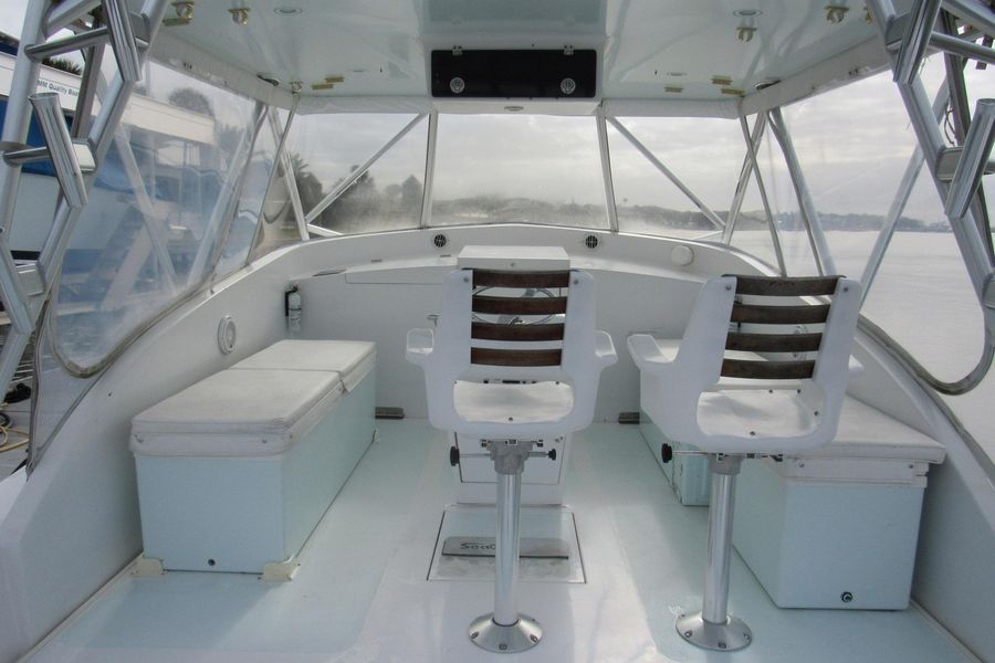 2004 Composite Yacht 34 Express Sportfisherman