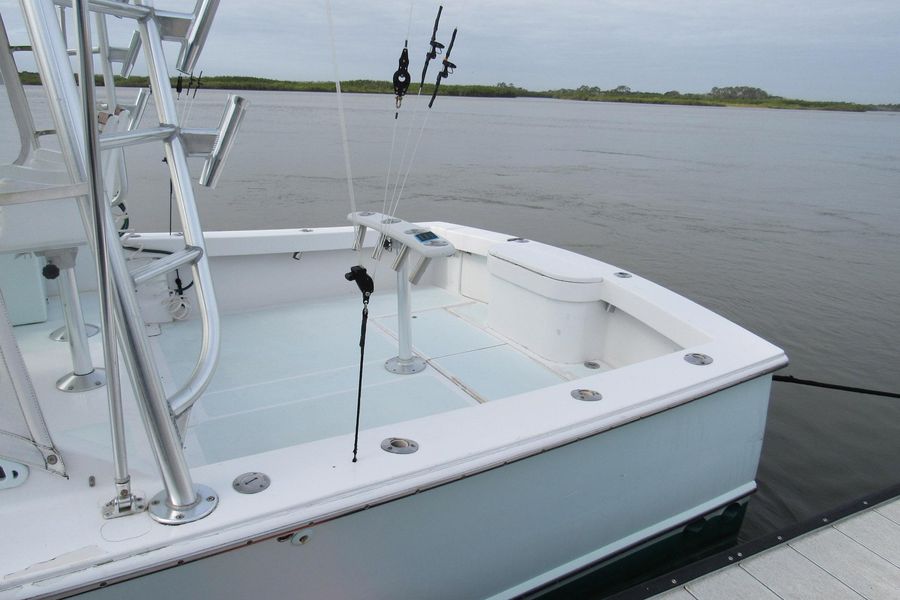 2004 Composite Yacht 34 Express Sportfisherman