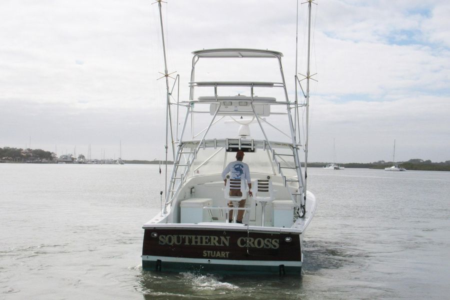 2004 Composite Yacht 34 Express Sportfisherman