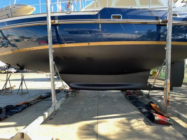 Peregrine Yacht Photos Pics 