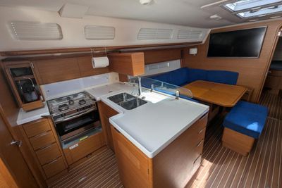 Yacht