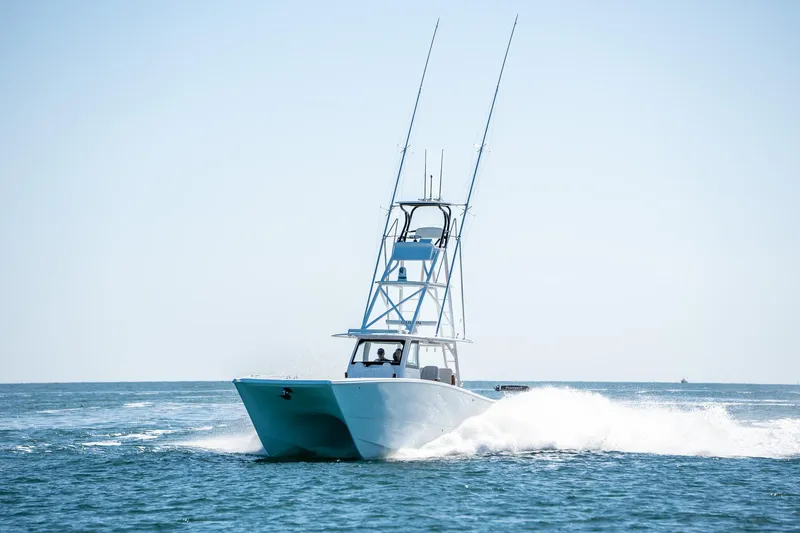  Yacht Photos Pics Freeman 47 boat cruising on the ocean, 2022 model.