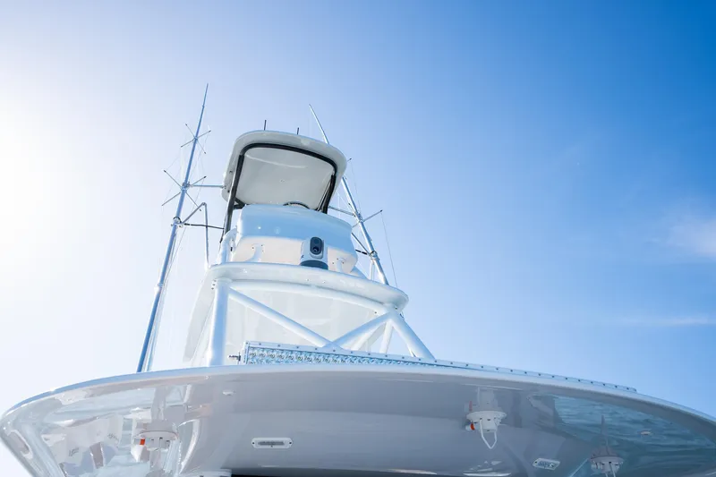  Yacht Photos Pics Freeman 47 boat, 2022 model, under clear blue sky.