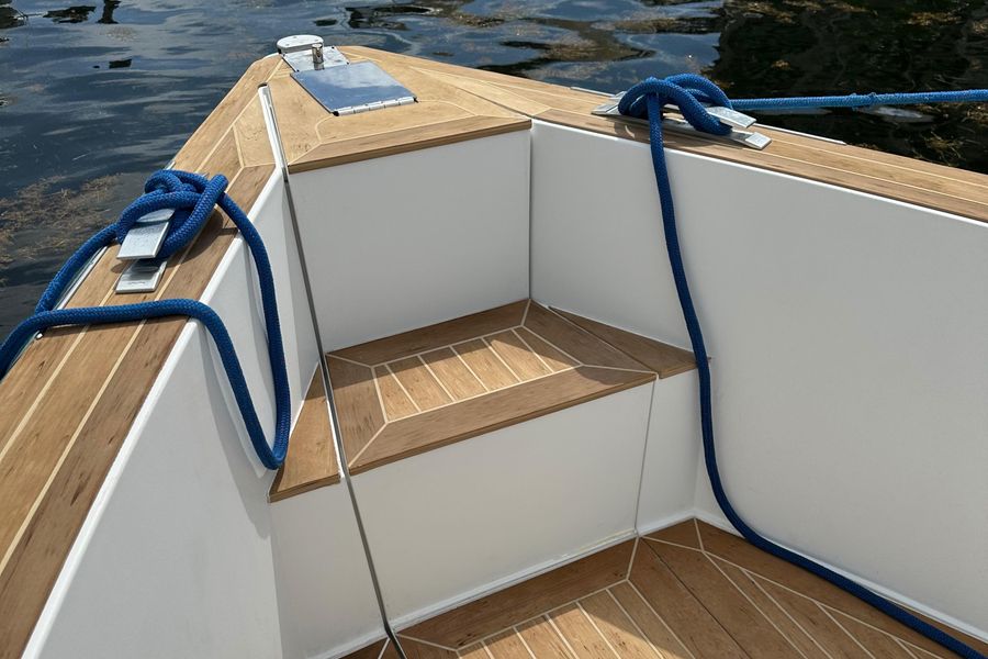 2016 Fjord 40' Open