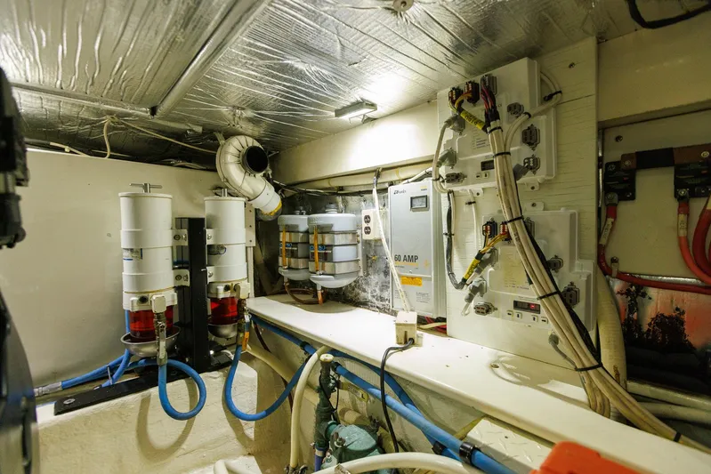 Scallywag Yacht Photos Pics 